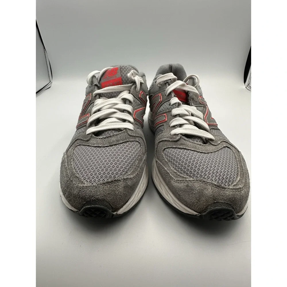 New Balance‎ Womens Sneaker Size 8.5B 795 v1Comfort with Ultra comfort